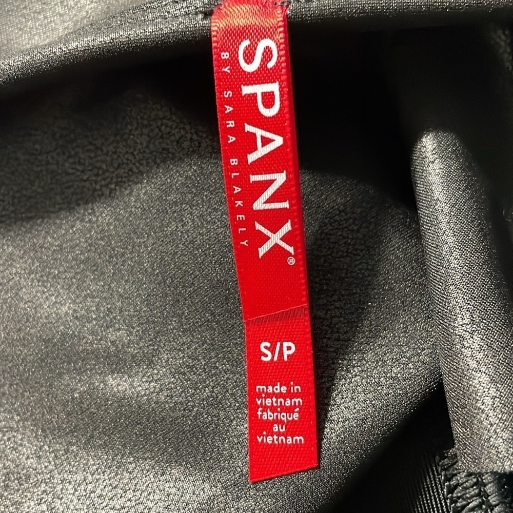 Spanx collarless  faux leather moto jacket - Picture 8 of 9